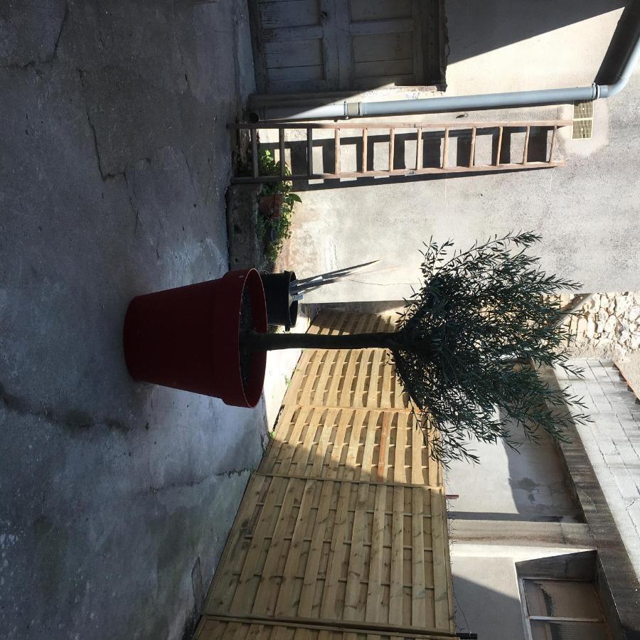 Le Brin D'Olivier Aparthotel Bourg-Saint-Andeol Exterior photo